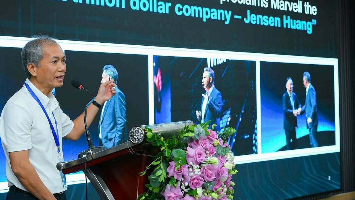 'Kỹ sư Việt có thể tạo ra những con chip tiên tiến nhất'