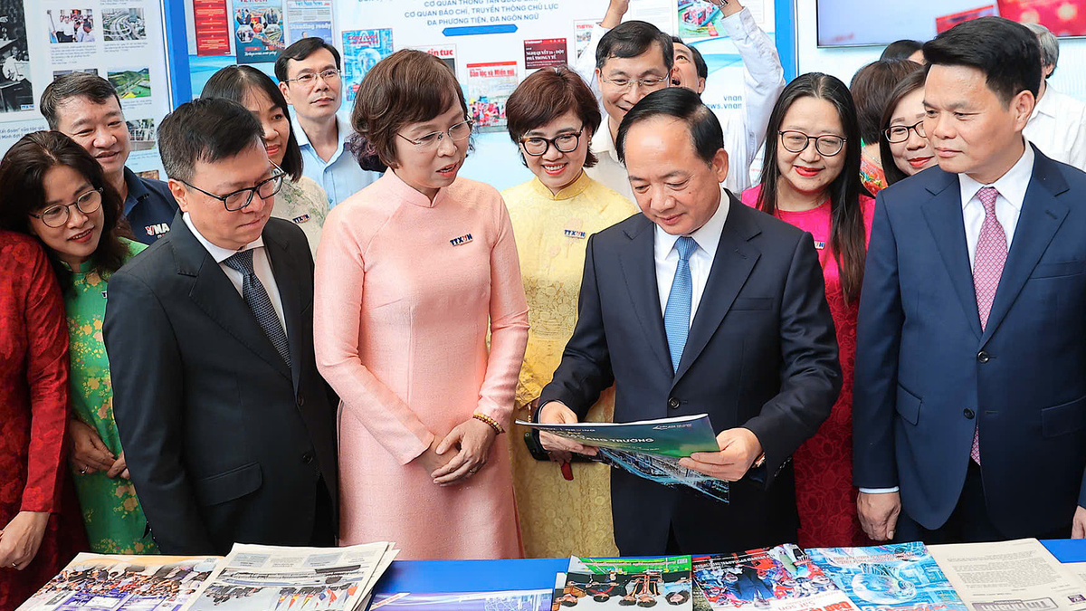 'Đất nước không thể vươn mình nếu thiếu báo chí tiên phong'