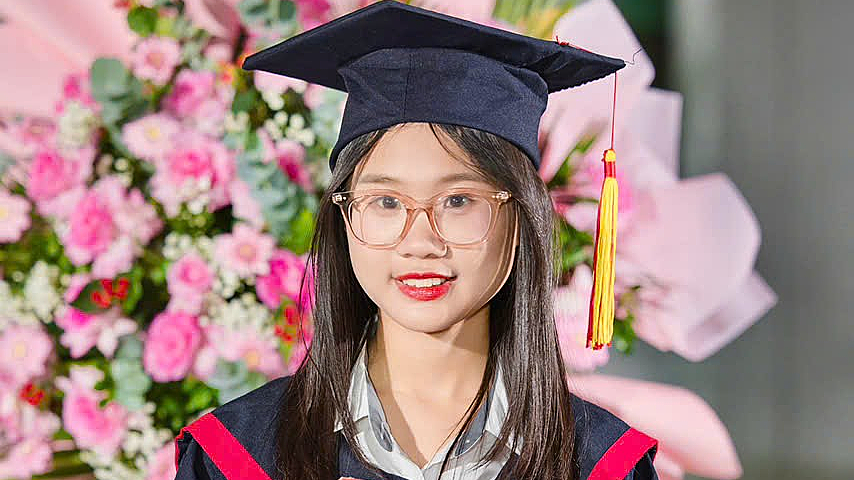 Cú 'hat-trick' chuyên Anh của nữ sinh đạt 8.5 IELTS