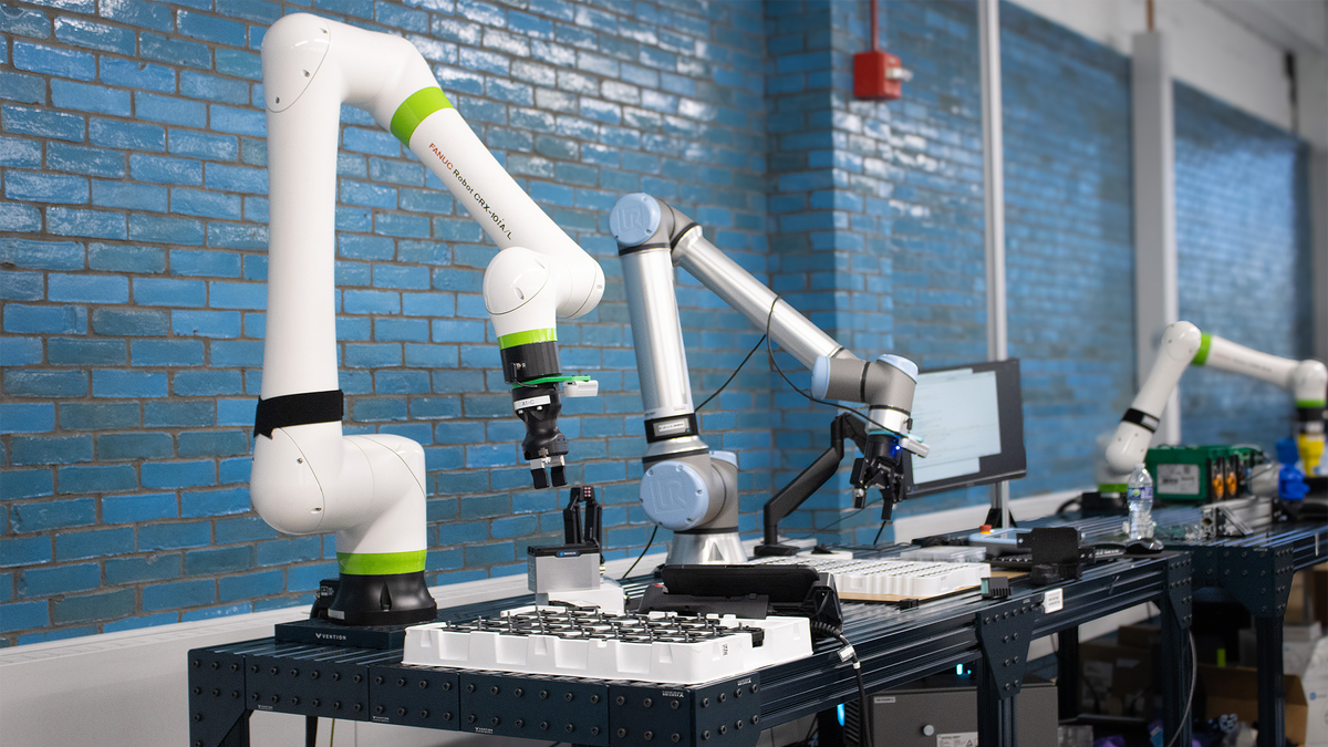 GM cắt giảm 1.000 nhân sự, lắp đặt 50 robot