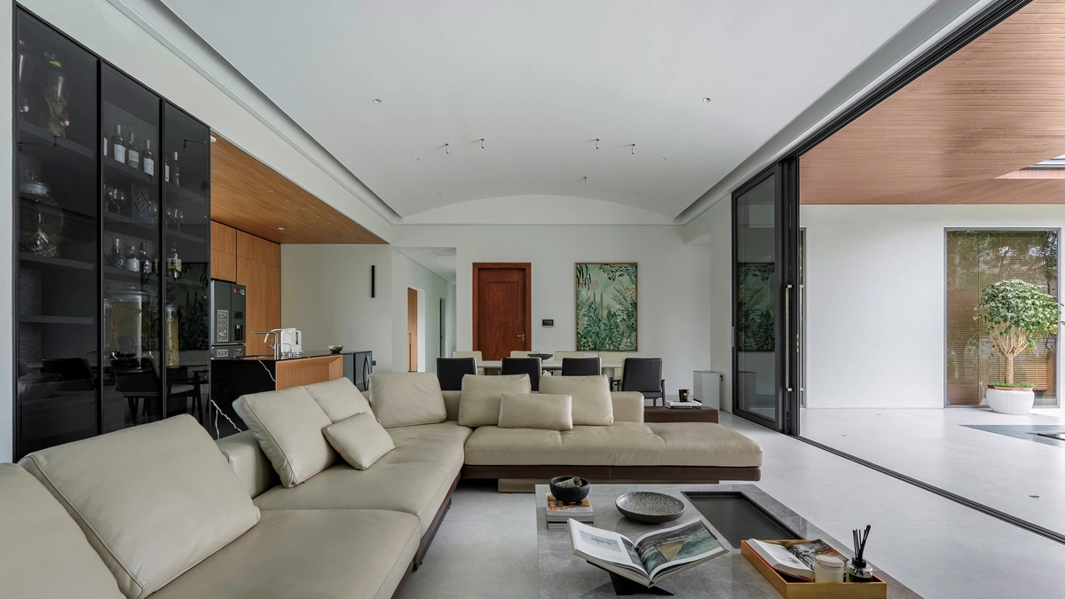 Biệt thự 525 m2 thiết kế quanh sân vườn để giải nhiệt