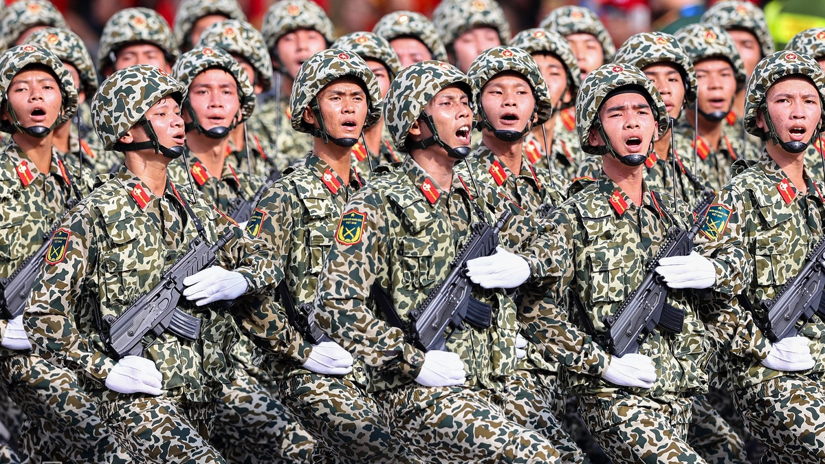 Lương sĩ quan quân đội tăng từ 1/7