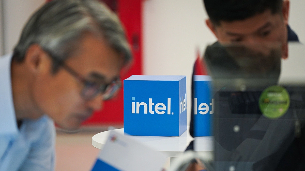 Intel cần vài năm mới có thể sản xuất chip cho Apple tại Mỹ