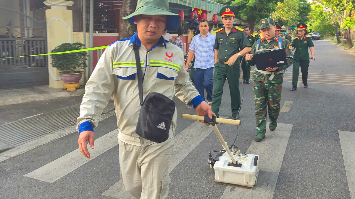 Dùng máy radar dò tìm hài cốt liệt sĩ Mậu Thân 1968