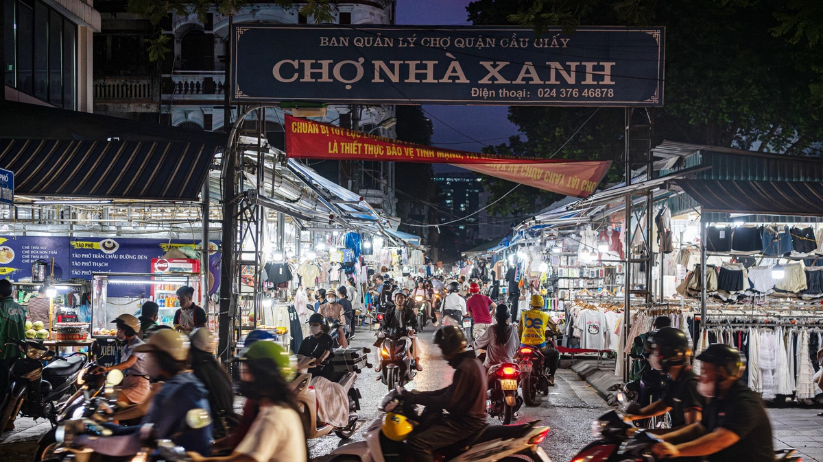 Chợ Nhà Xanh trước thông tin di dời