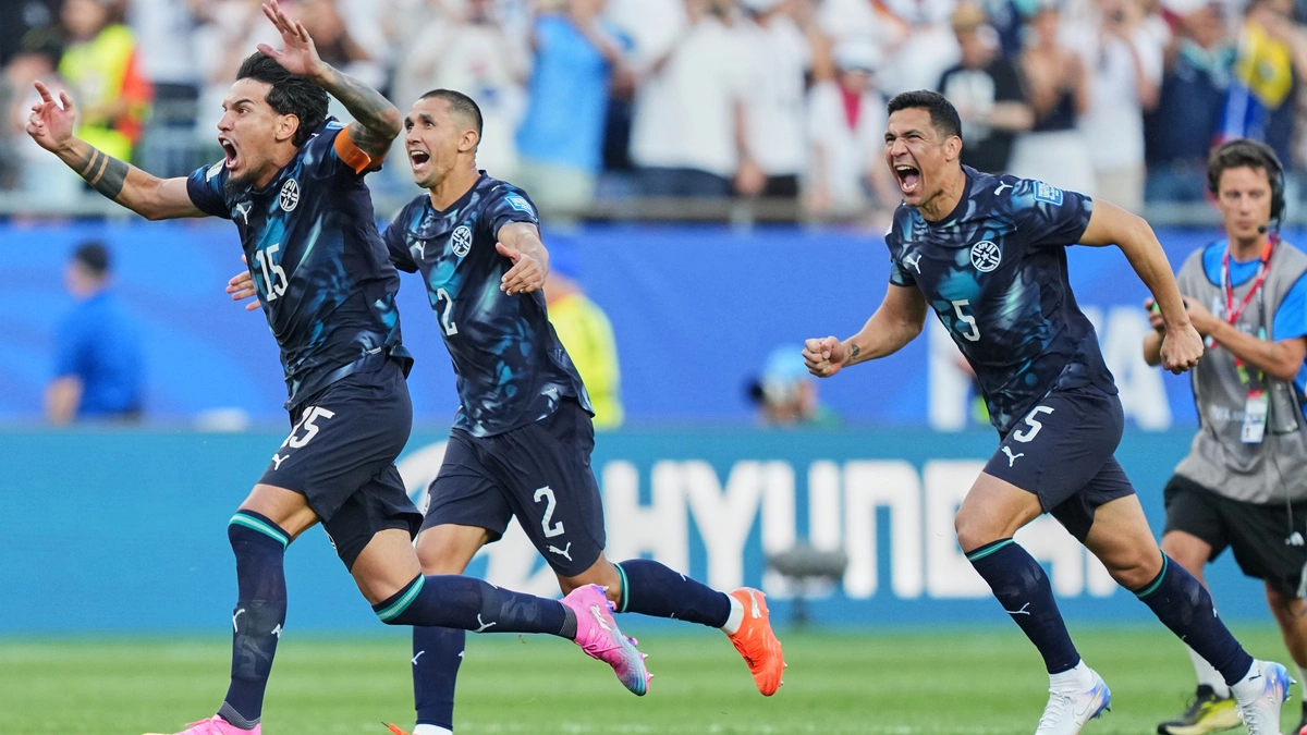 Paraguay cho cả nước nghỉ lễ sau khi loại Đức ở World Cup