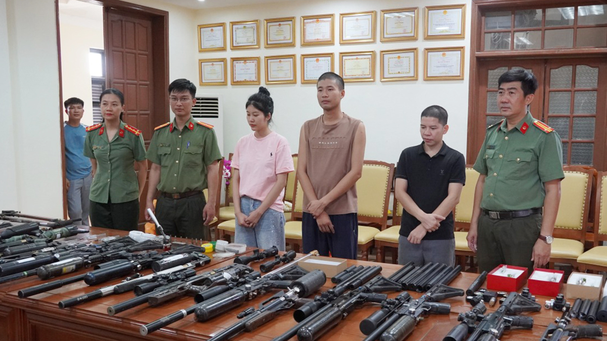 Lò sản xuất hàng nghìn linh kiện súng núp bóng công ty cơ khí