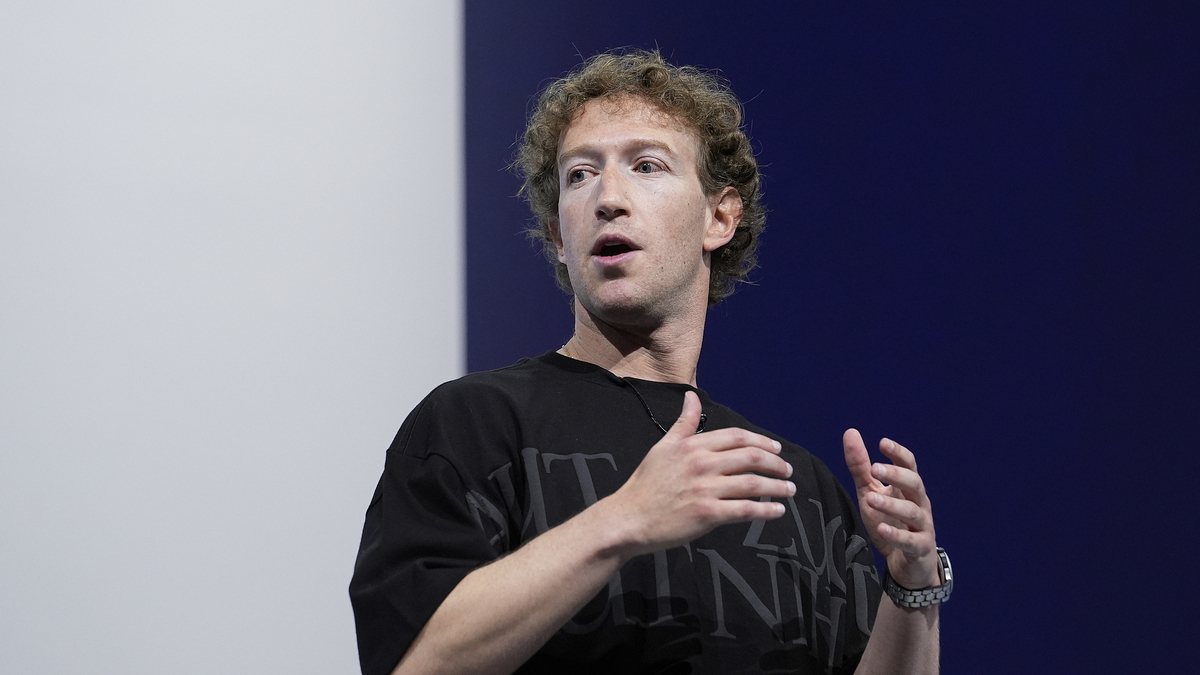 Mark Zuckerberg 'không tin' AI gây mất việc làm