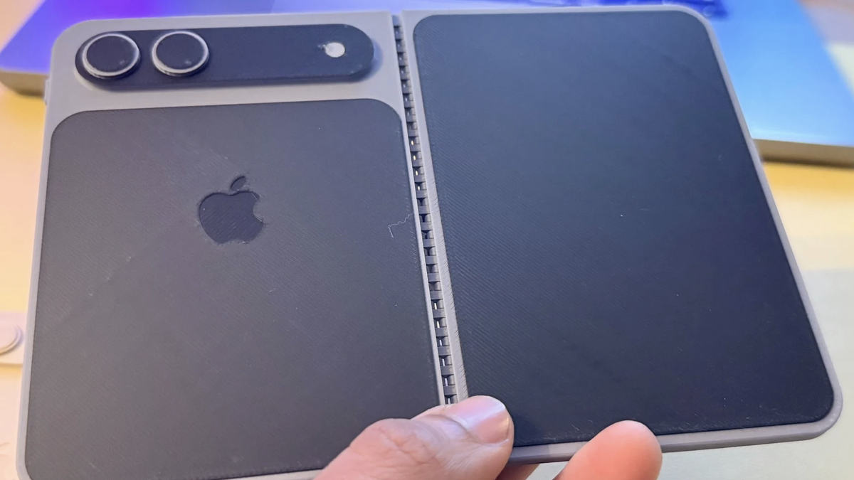 Apple 'tăng sản xuất iPhone gập lên 10 triệu máy'