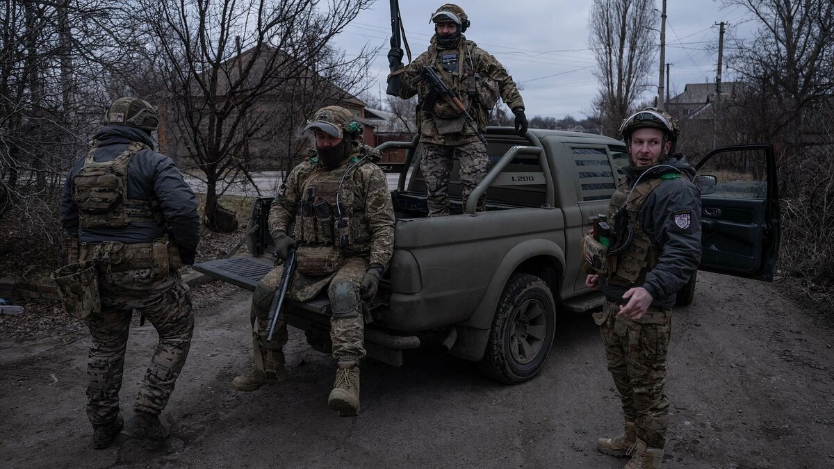 Ukraine bác tin Nga kiểm soát cửa ngõ vành đai pháo đài Donetsk