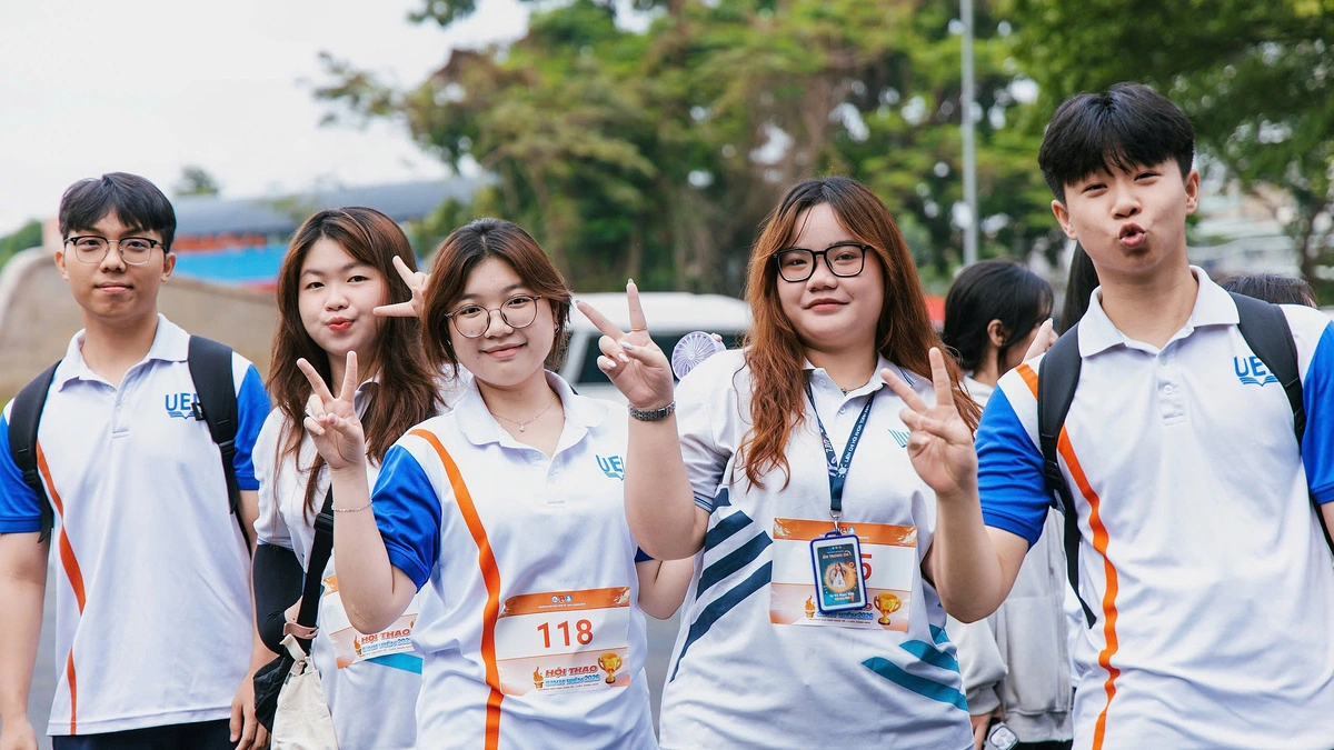 Đại học Kinh tế - Luật nhận hồ sơ từ 60/100 điểm