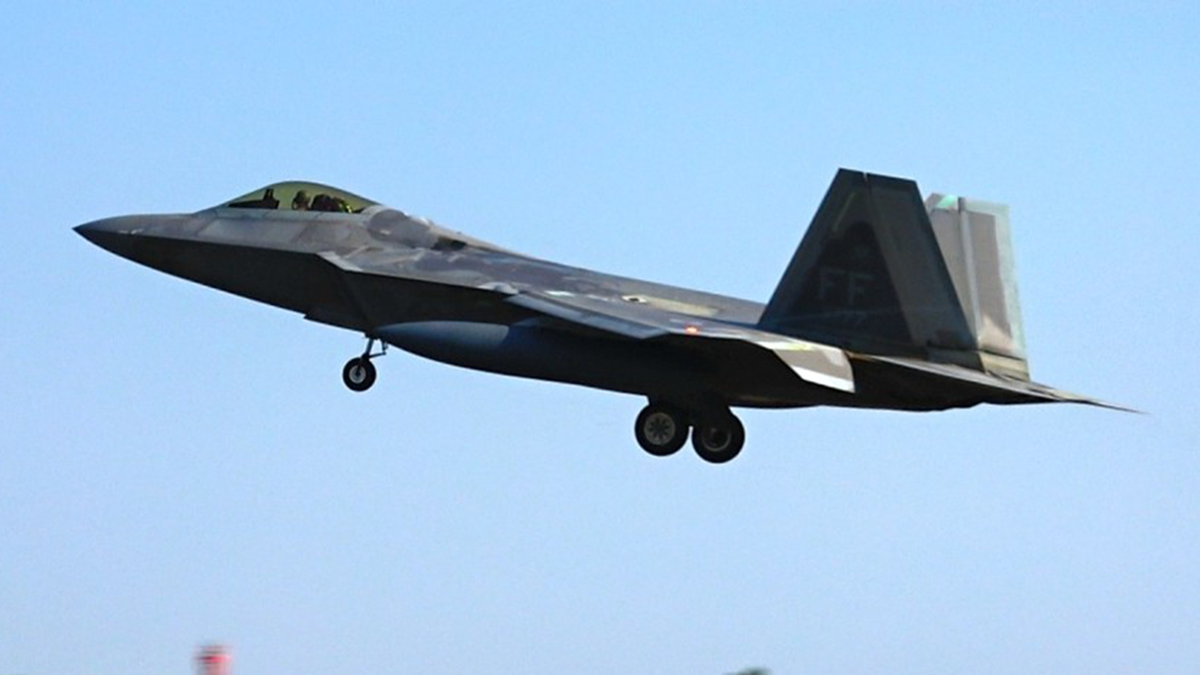 Mỹ rút loạt tiêm kích F-22 khỏi Israel