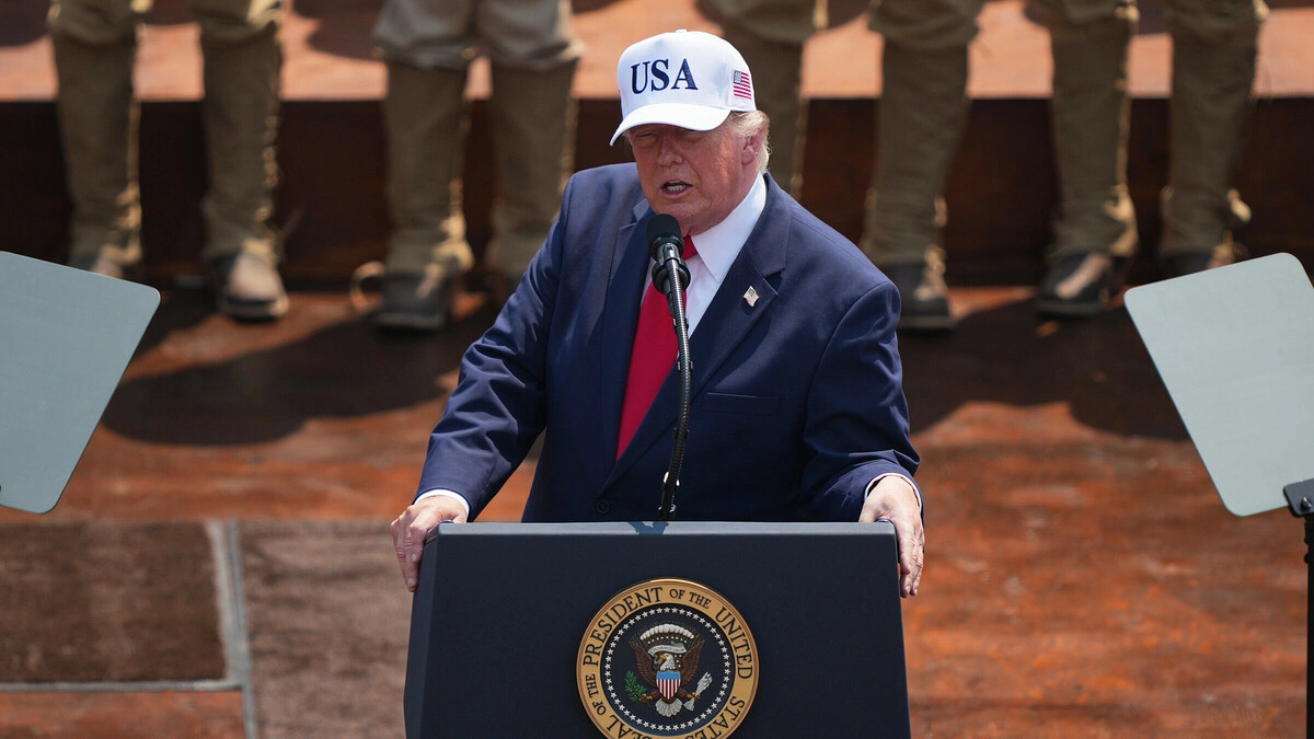 Ông Trump ra lệnh 'đáp trả chưa từng thấy' nếu bị Iran ám sát