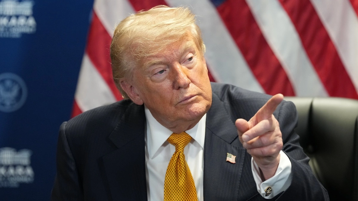 Ông Trump ra lệnh tái phong tỏa cảng biển Iran
