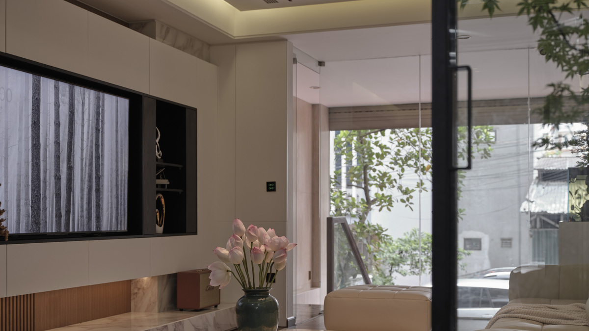Chi 3 tỷ đồng cải tạo nhà liền kề, đưa bếp lên tầng cao nhất