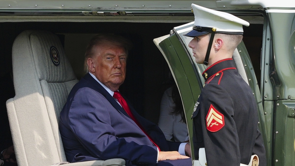 Lá bài quân sự ông Trump có thể tung ra ở Hormuz