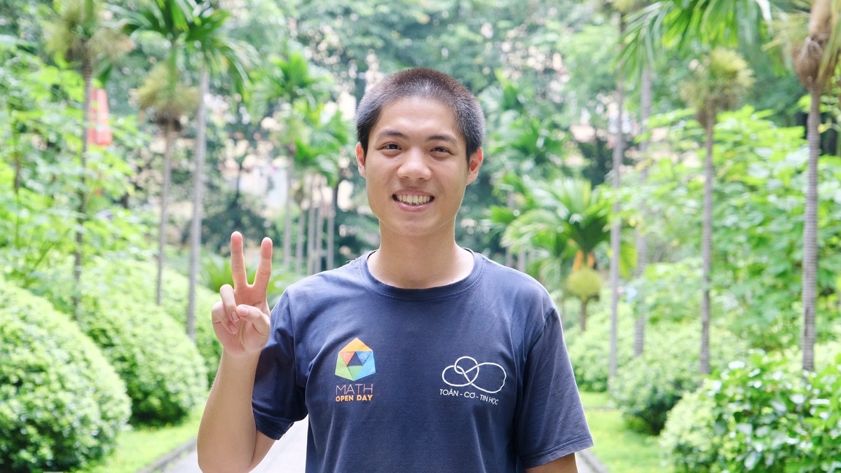 Chàng trai phá kỷ lục điểm số khoa Toán trước khi du học