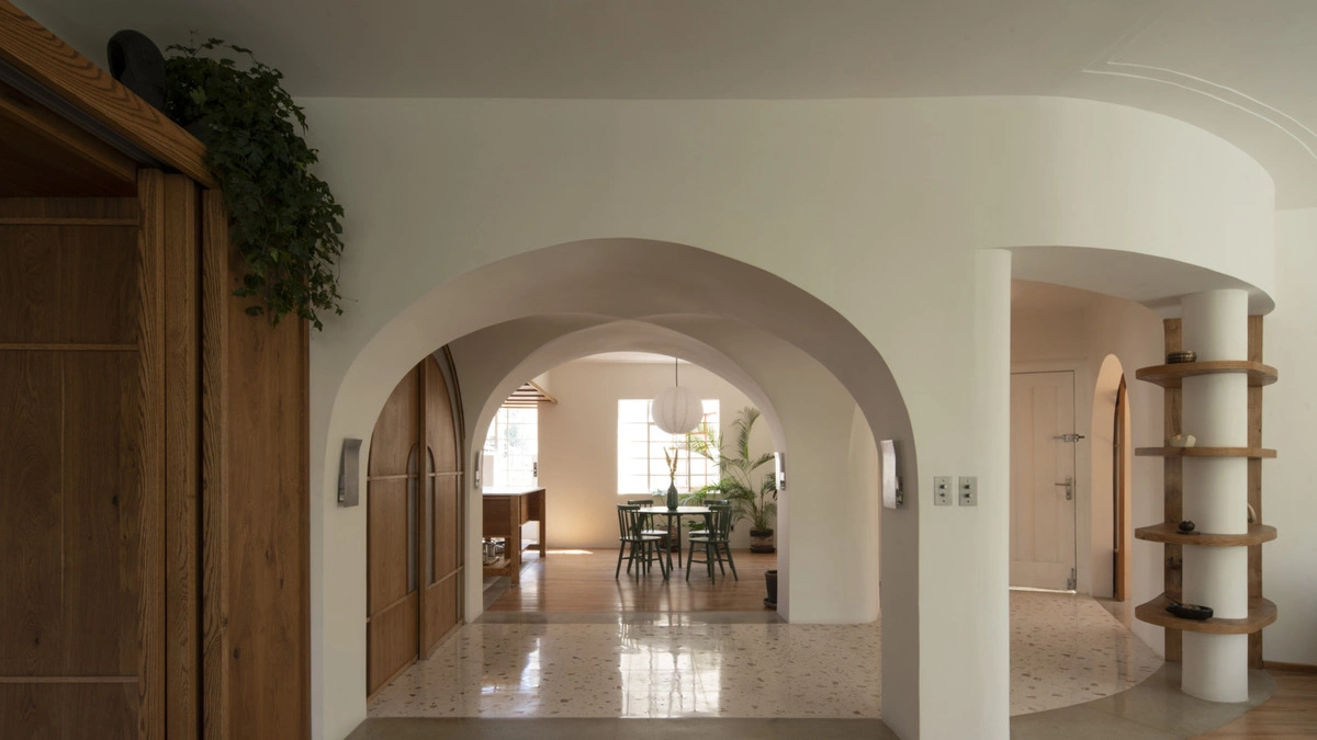 Căn hộ 150 m2 mở rộng không gian bằng đường cong