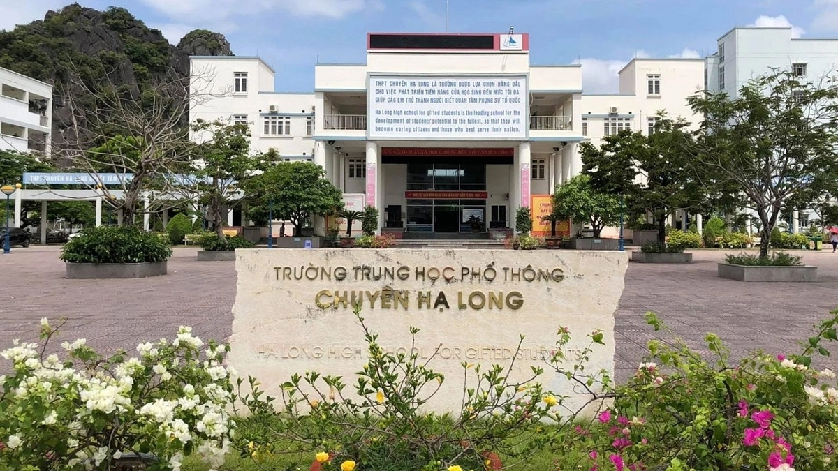 Quảng Ninh lắp điều hòa, điện mặt trời cho trường công