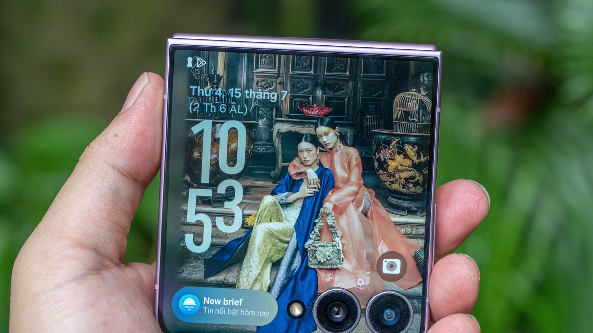 Galaxy Z Flip8 trở lại dùng chip Snapdragon