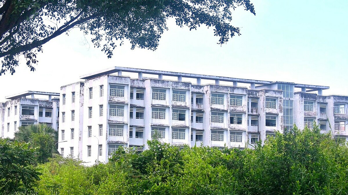 Khu nhà 81 tỷ đồng bỏ hoang thành ký túc xá đại học