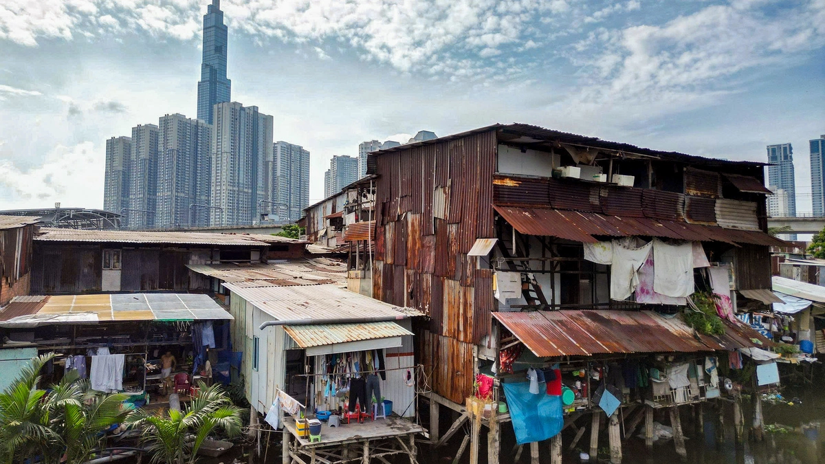 Rạch Văn Thánh ô nhiễm trước dự án cải tạo
