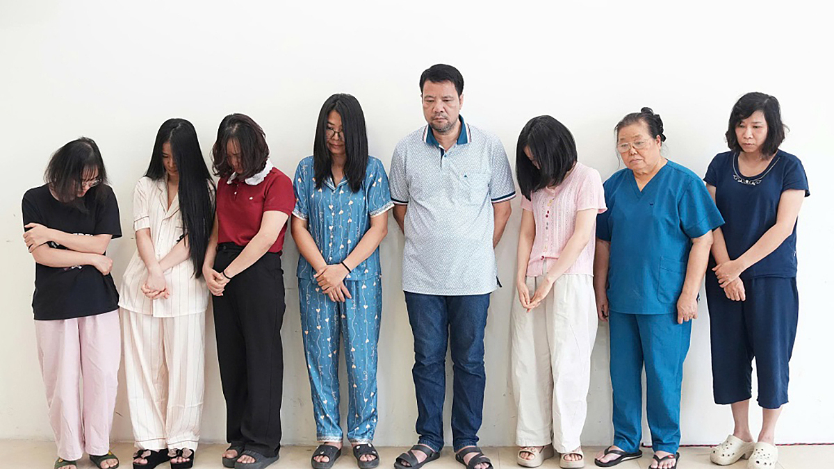 10 người bị bắt vì 'vẽ bệnh', dùng sữa đậu nành tạo tình trạng nghiêm trọng