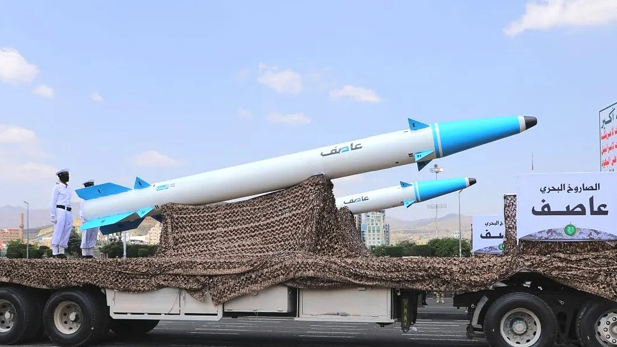 Kho tên lửa có thể giúp Houthi khóa chặt cửa ngõ biển Đỏ