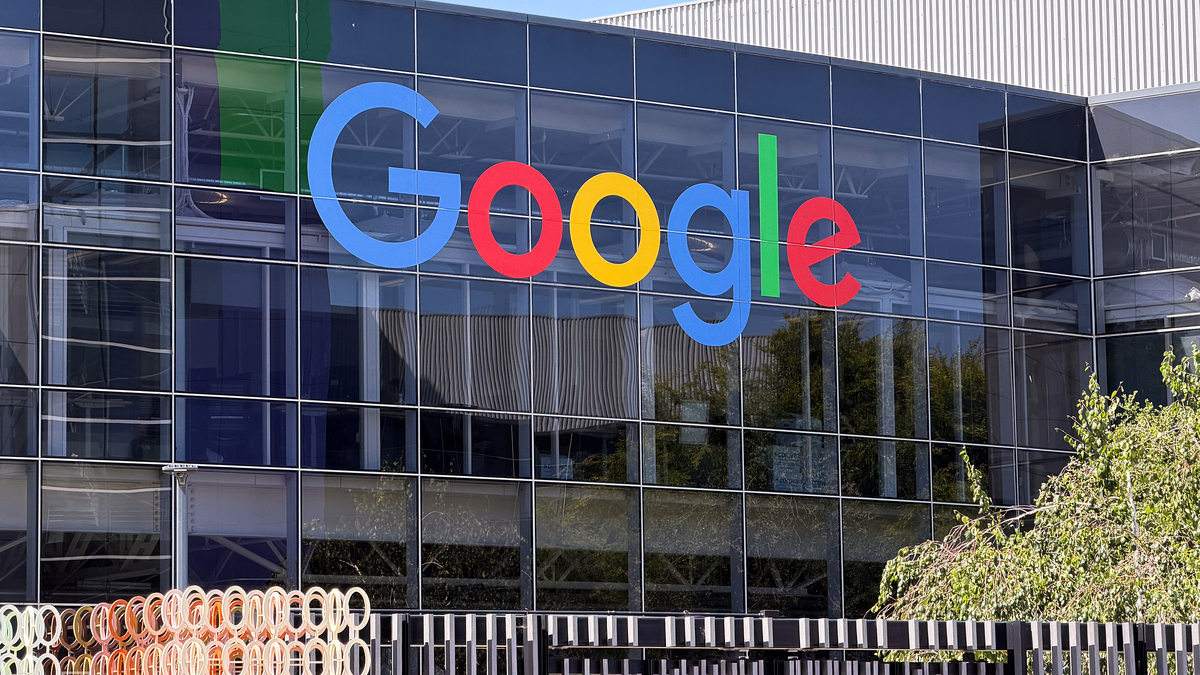Google bị châu Âu phạt một tỷ USD