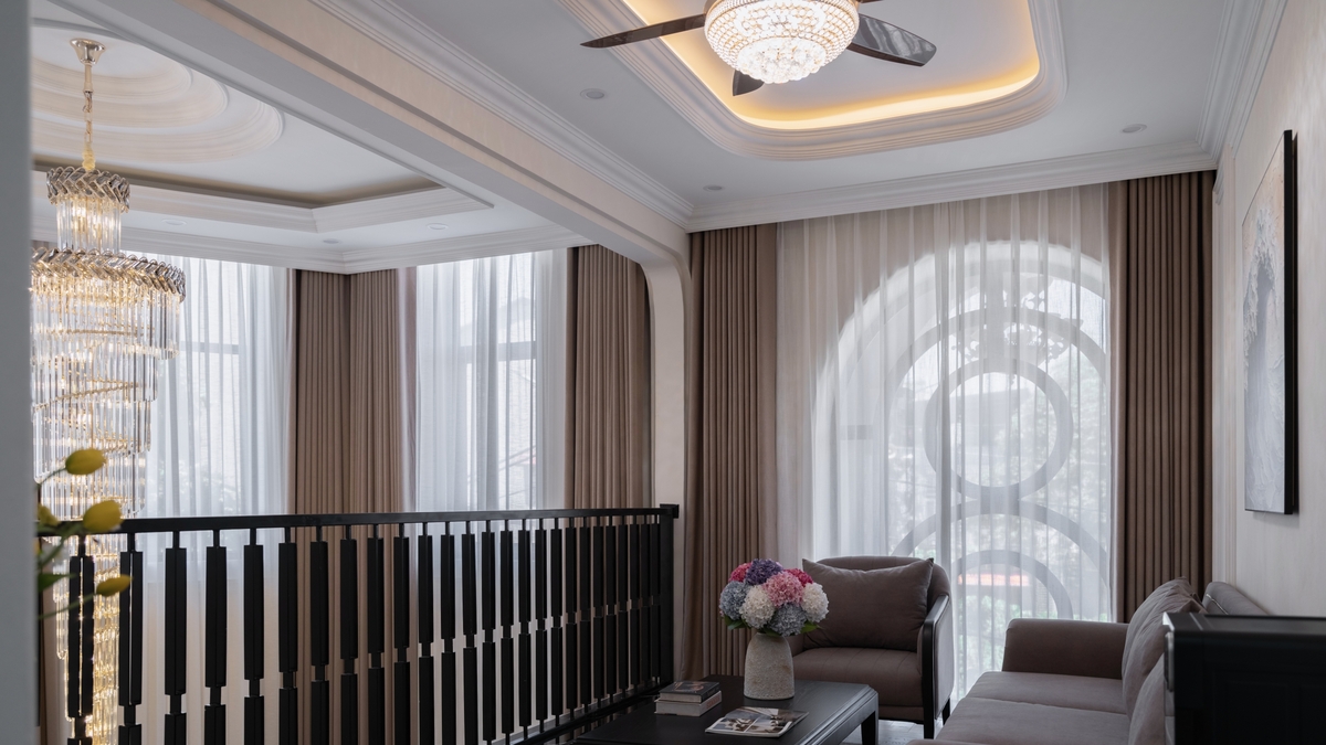Biệt thự tân cổ điển 550 m2 "mềm hóa" không gian bằng hệ vòm