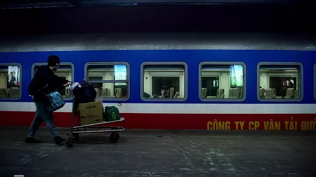 Dừng tàu khẩn cấp để cứu hành khách đột quỵ
