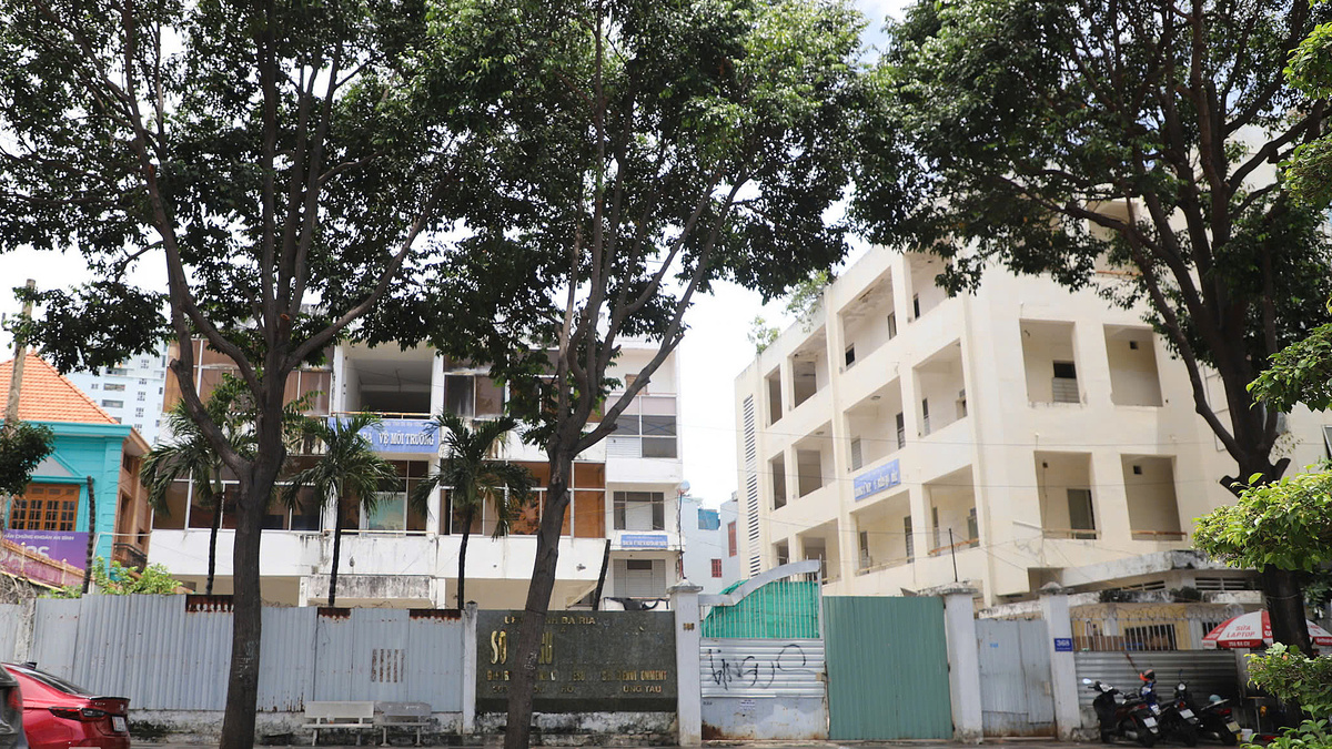 Kinh tế Quy hoạch Hạ tầng Bất động sản Du lịch TP HCM bỏ đấu thầu khi cho thuê nhà, đất công