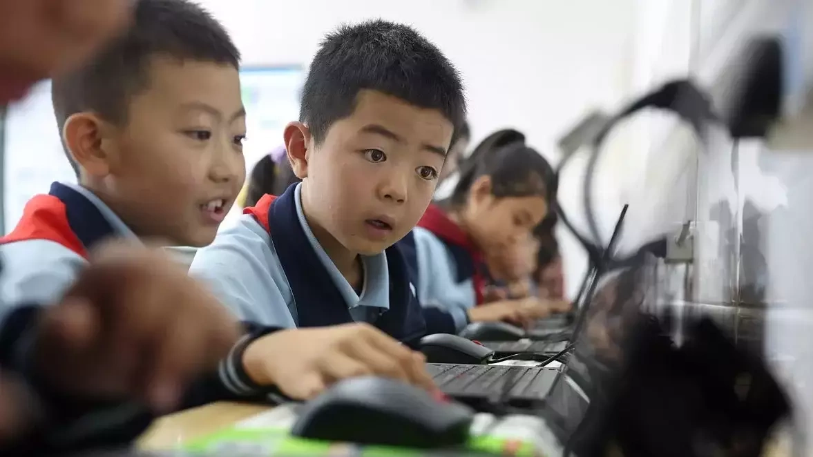 Trung Quốc 'săn' nhân tài AI từ bậc trung học