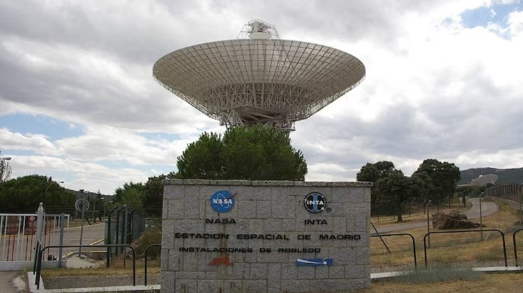 Cháy rừng Tây Ban Nha đe dọa trạm liên lạc vũ trụ NASA