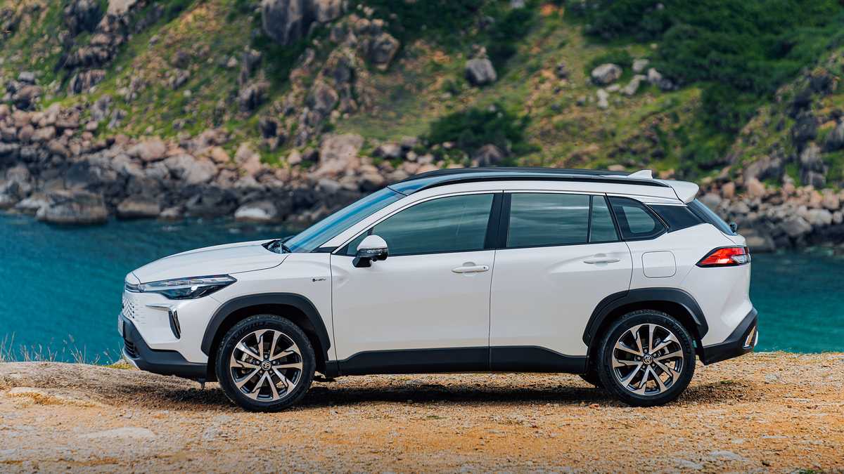 Người Việt tăng mua xe hybrid nhờ giá giảm