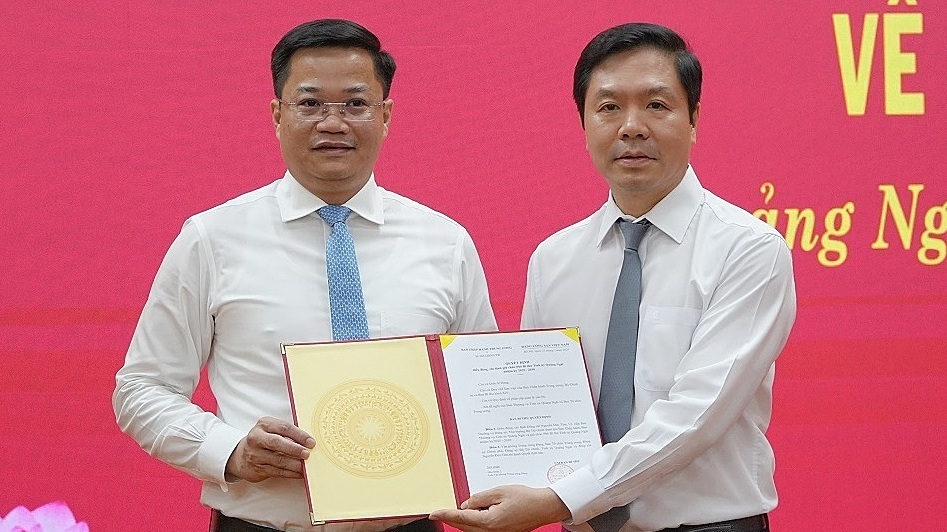 Thứ trưởng Tài chính được giới thiệu để bầu Chủ tịch UBND tỉnh Quảng Ngãi