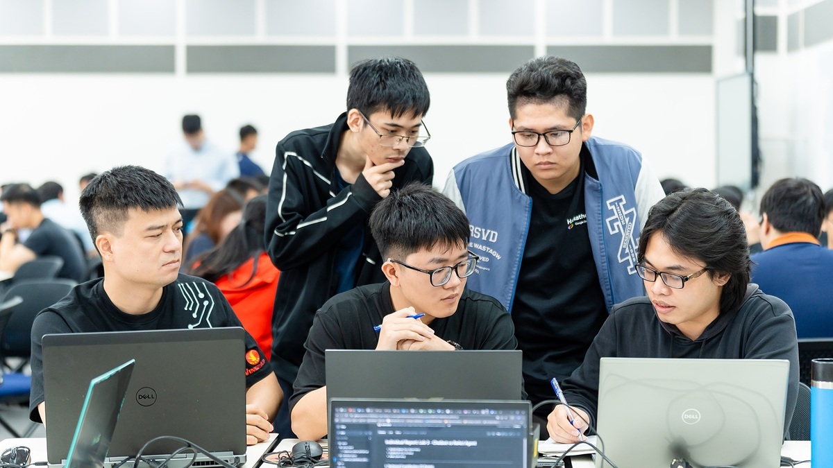 Gần 400 học viên khóa AI đầu tiên của Vingroup được tuyển dụng