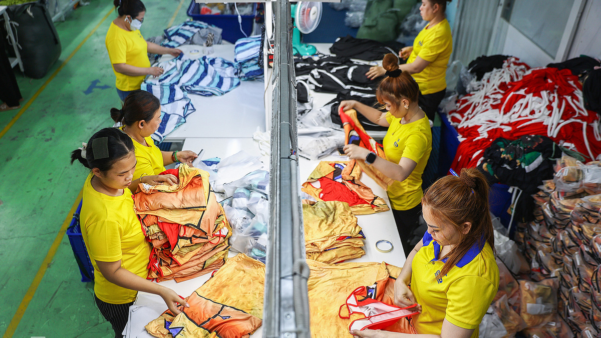 Phạt 10-20 triệu đồng nếu không cho lao động nữ nuôi con nhỏ nghỉ 60 phút mỗi ngày