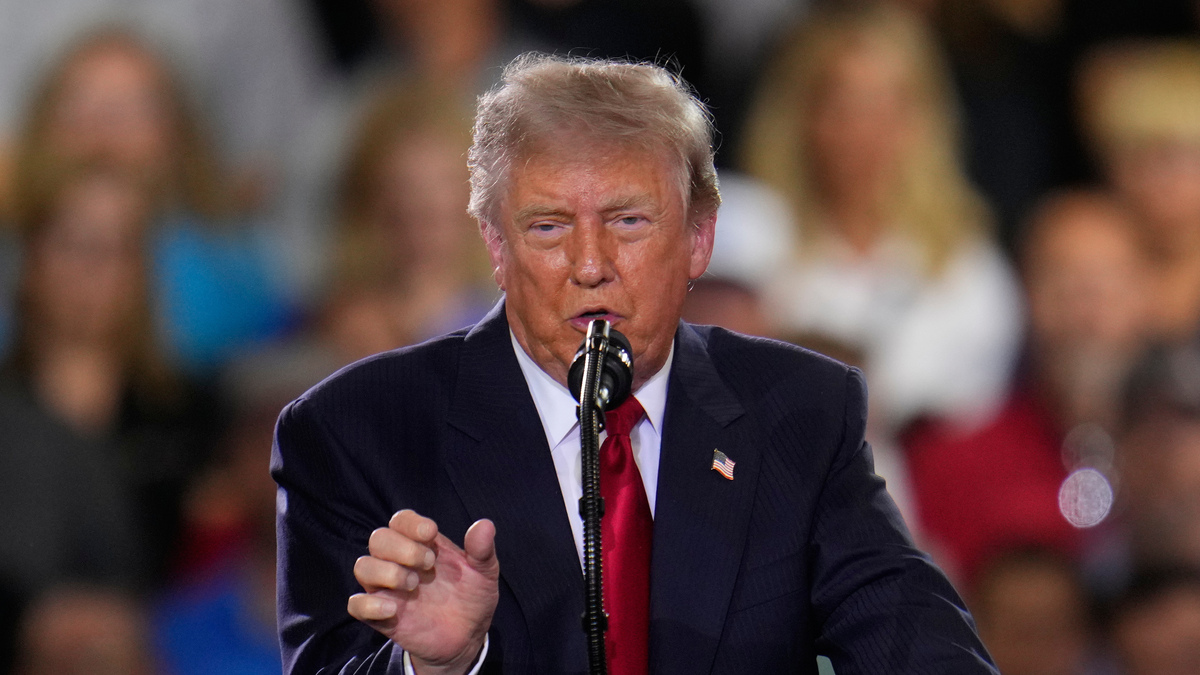 Ông Trump công bố kế hoạch 22 tỷ USD để cải tạo sân bay thủ đô