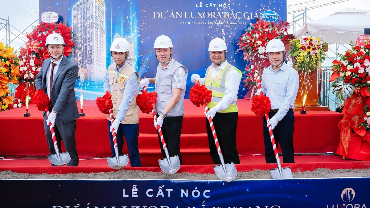 Cất nóc tòa căn hộ Luxora Bắc Giang