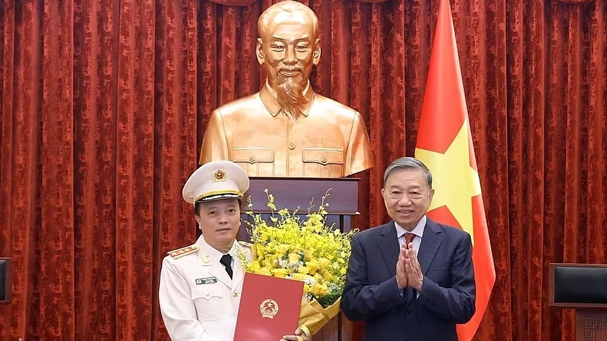 Thứ trưởng Công an Đặng Hồng Đức được thăng hàm Thượng tướng