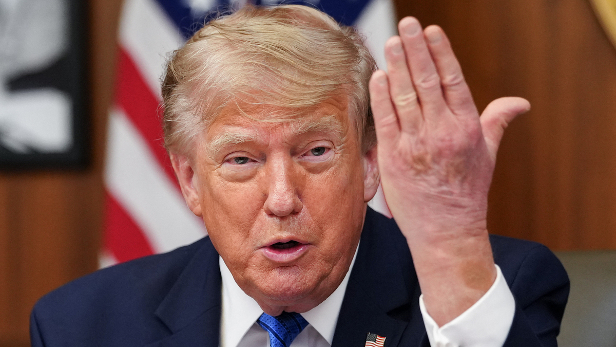 Ông Trump tuyên bố sẽ đánh đến khi Iran 'không thể chịu đựng thêm'