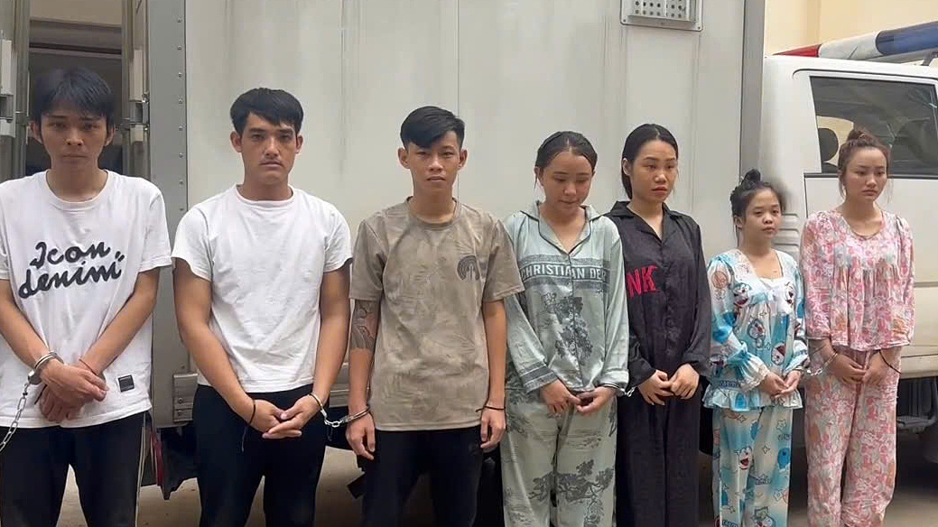 Đường dây đưa Etomidate từ Campuchia về TP HCM pha chế Pod Chill bị bắt