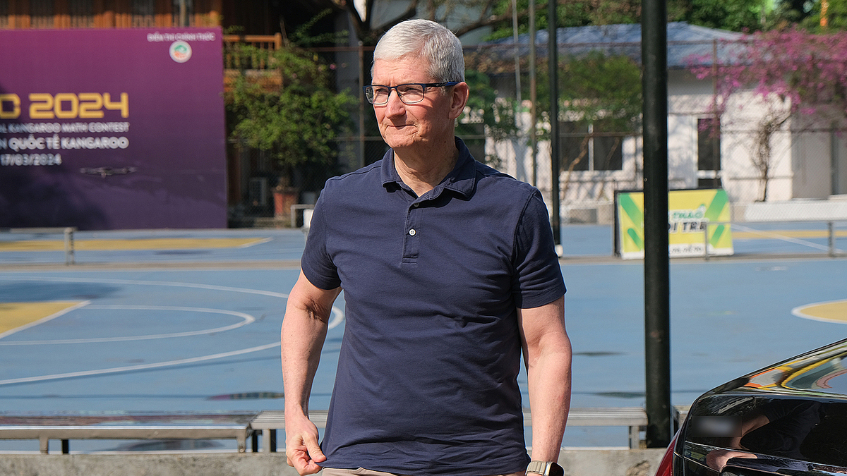 Tim Cook: 'Apple đang gặp trận lũ trăm năm về giá chip nhớ'