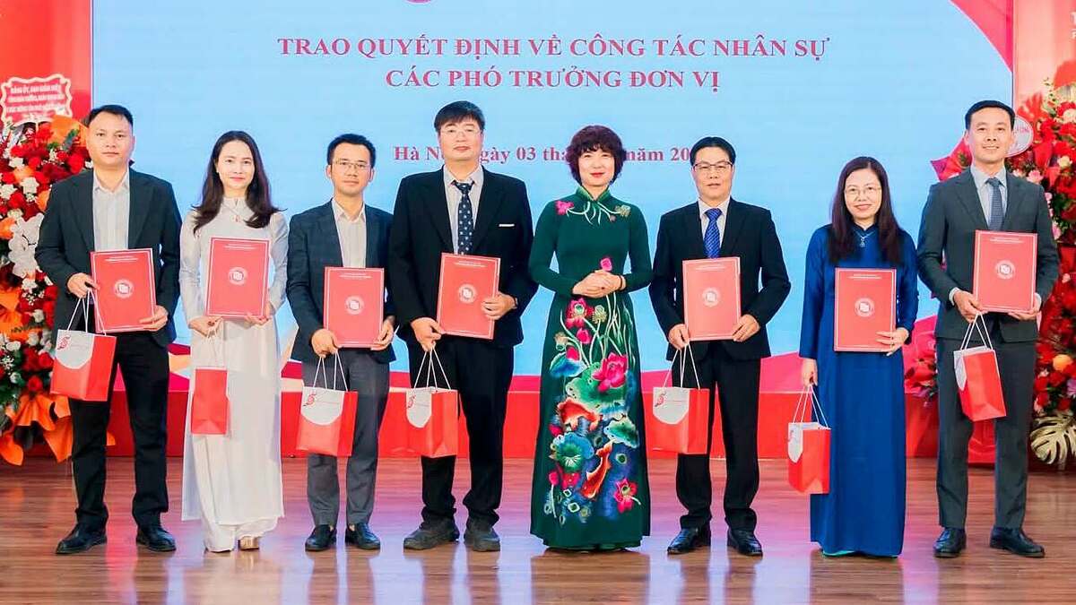 Ngoại thương mở 4 trường, trên đường lên 'đại học'