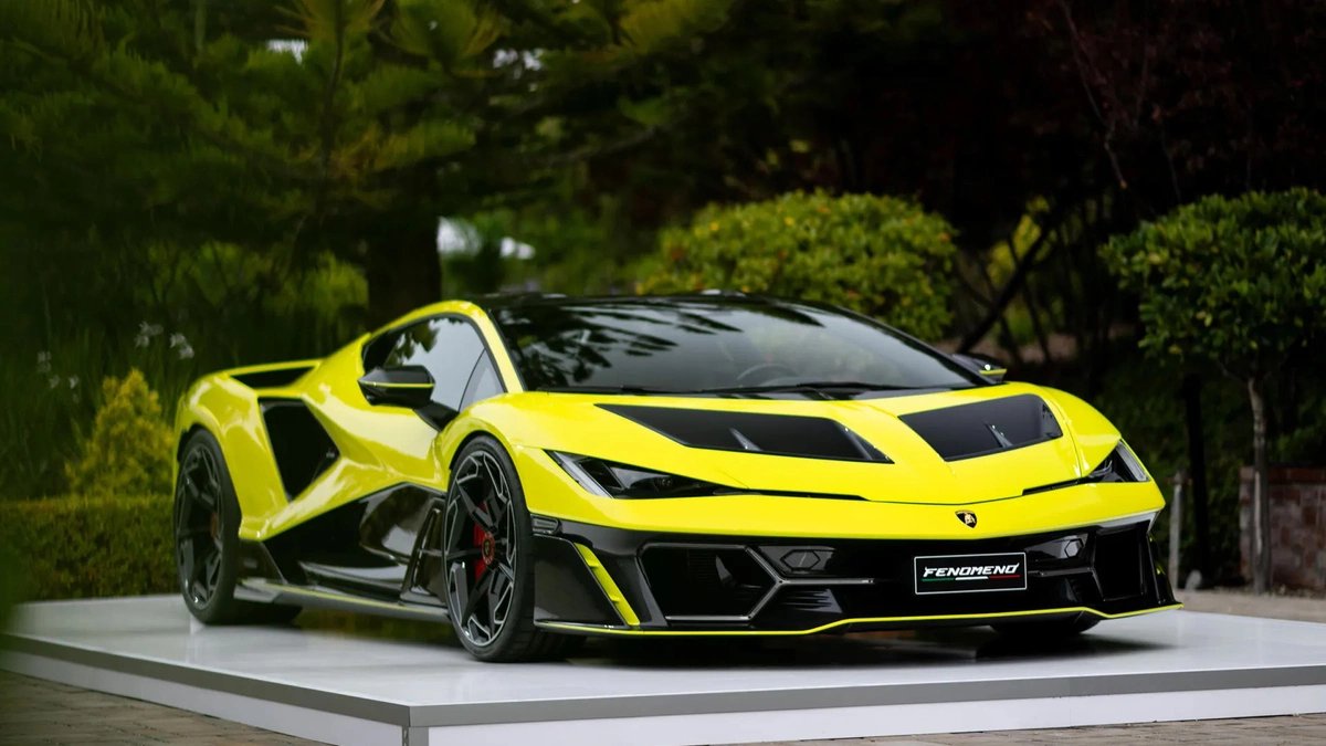 Lamborghini bán ít xe hơn nhưng kiếm nhiều tiền hơn