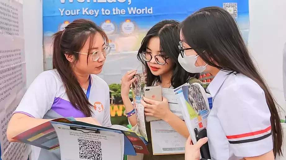 Du học sinh Việt vướng thủ tục visa Đài Loan