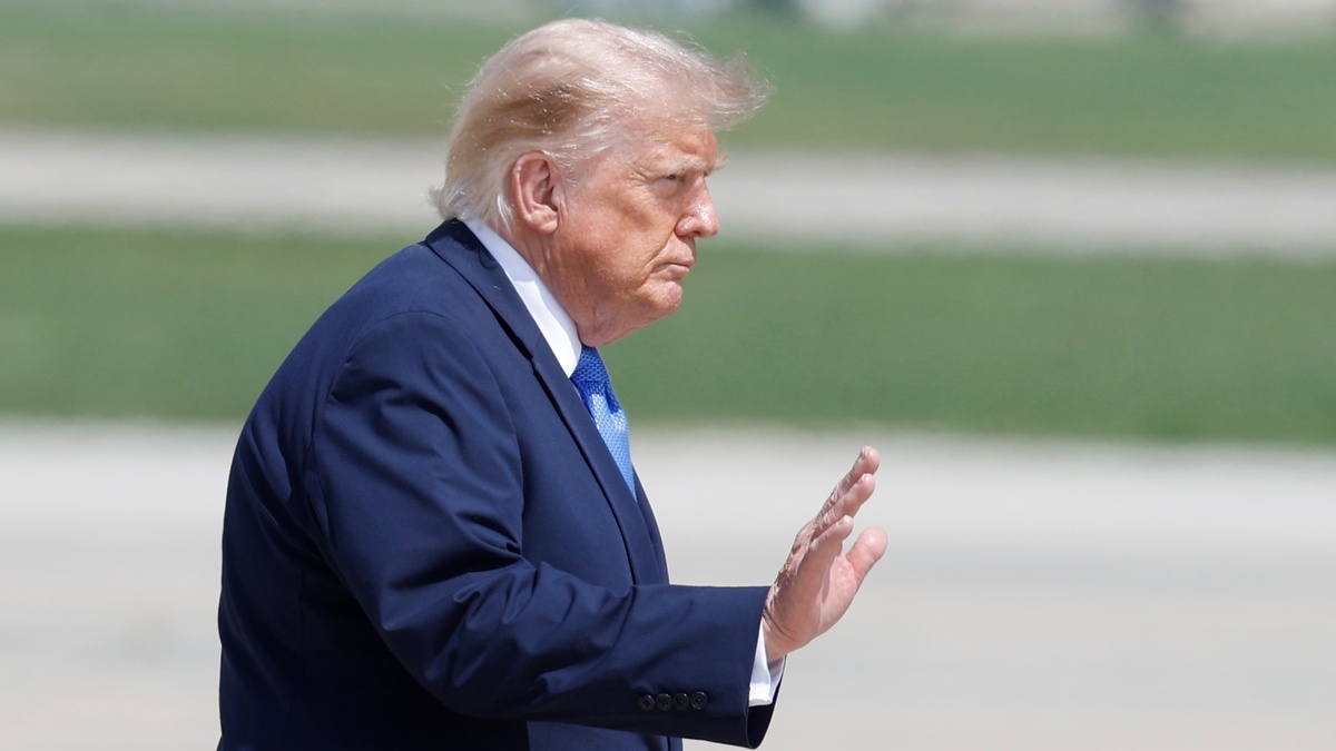 Nỗi giận dữ của ông Trump trước tình thế bế tắc với Iran