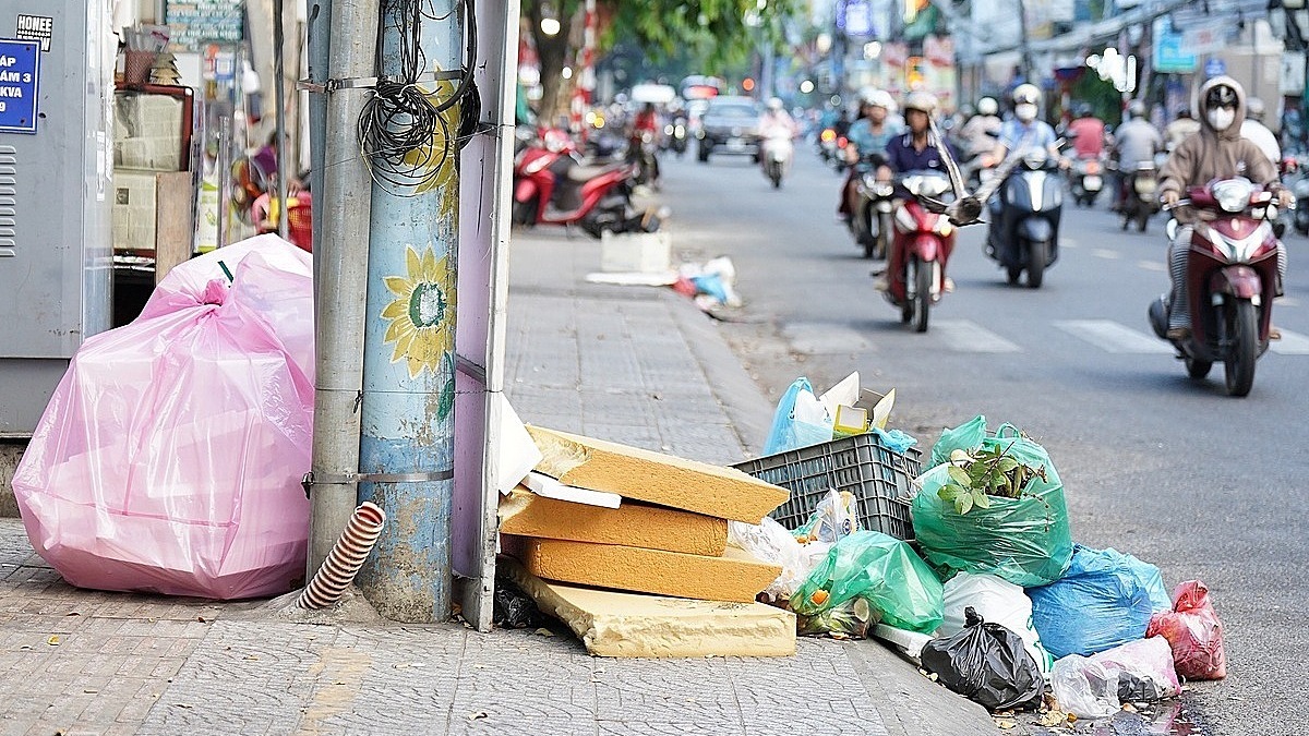 Đà Nẵng phạt nguội người đổ trộm rác