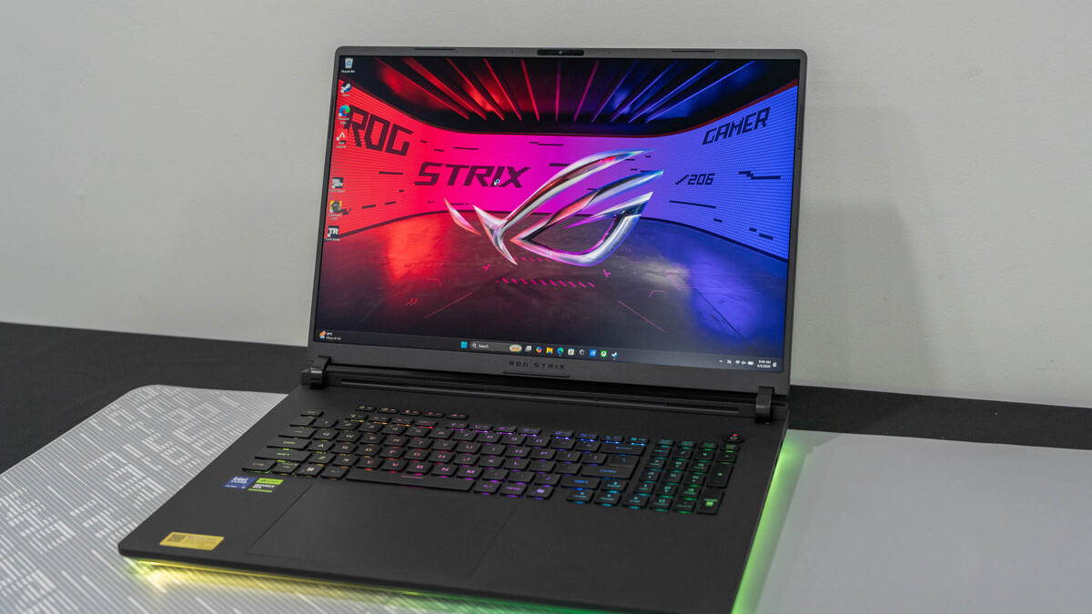 ROG Strix Scar 18 - laptop gaming giá 180 triệu đồng
